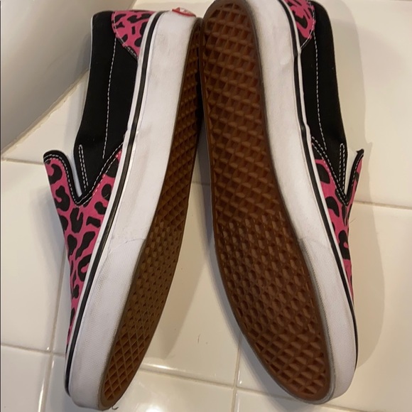 SOLD Pink leapord vans like new women’s size 11 - Picture 3 of 3